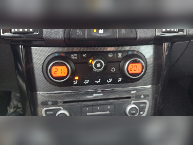 Renault Koleos 2.0 foto 7